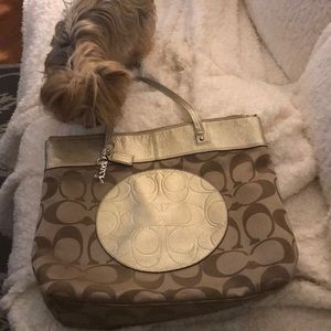 Coach Logo Leather Large Zippered Tote